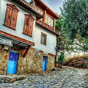 Konukevi Zeytinli Konak, Selçuk